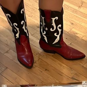 Red Black and White Vintage cowboy boots Nine West Brand